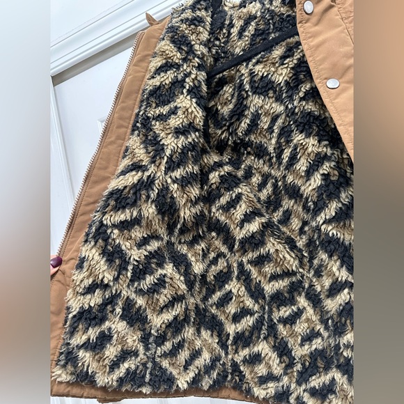 Boys Patagonia Jacket - Picture 8 of 12